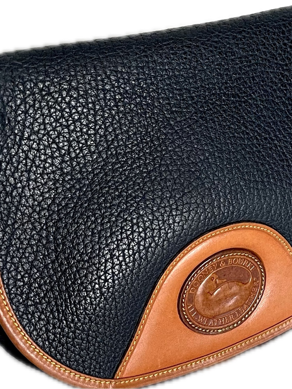 Dooney & Bourke 𝑉𝑖𝑛𝑡𝑎𝑔𝑒 All Weather Leather Equestrian Saddle Bag